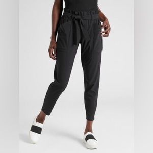 ATHLETA Skyline Pant Black Paper Bag Waist Stretch Tie Waist